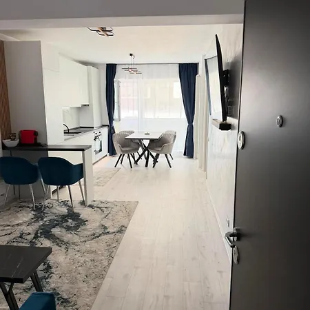 Cozy Flat Coresi - Vivamus *