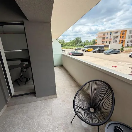 Cozy Flat Coresi - Vivamus בראשוב