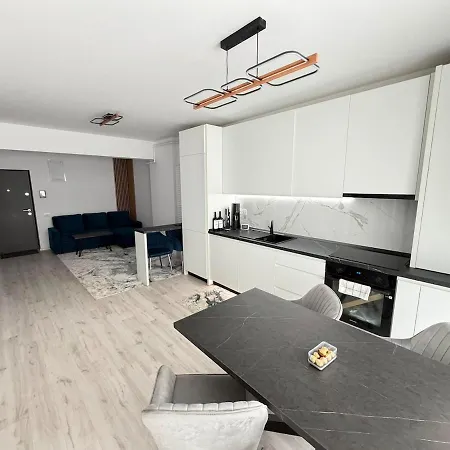 Cozy Flat Coresi - Vivamus * בראשוב